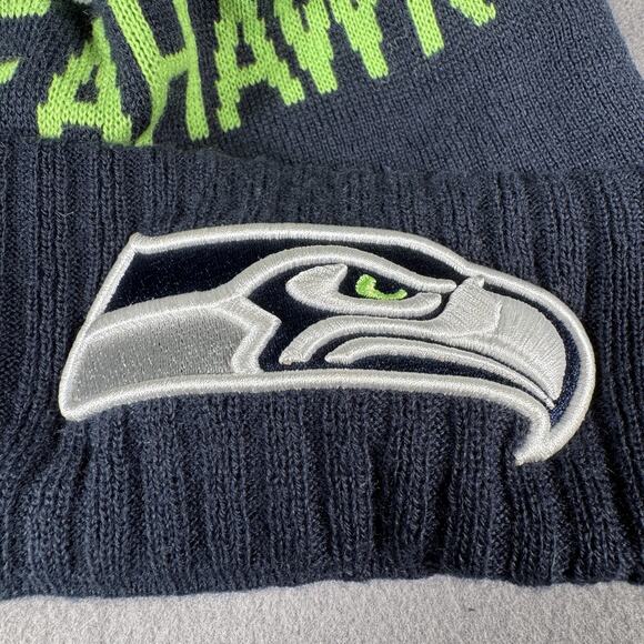 Seattle Seahawks Hat Beanie Mens One Size Blue Green NFL Football Pom Cuffed - Picture 2 of 6